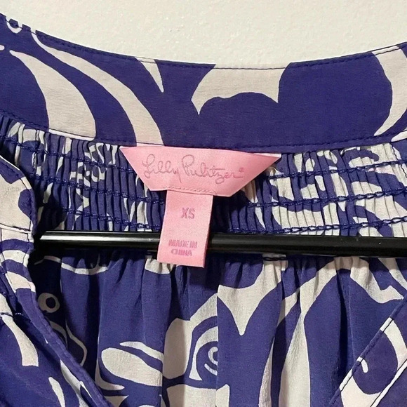 Lily Pulitzer Elsa Top XS 100% Silk - Picture 4 of 9